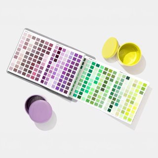 PANTONE FASHION, HOME + INTERIOR
Textile Paper Green (TPG) Versions...